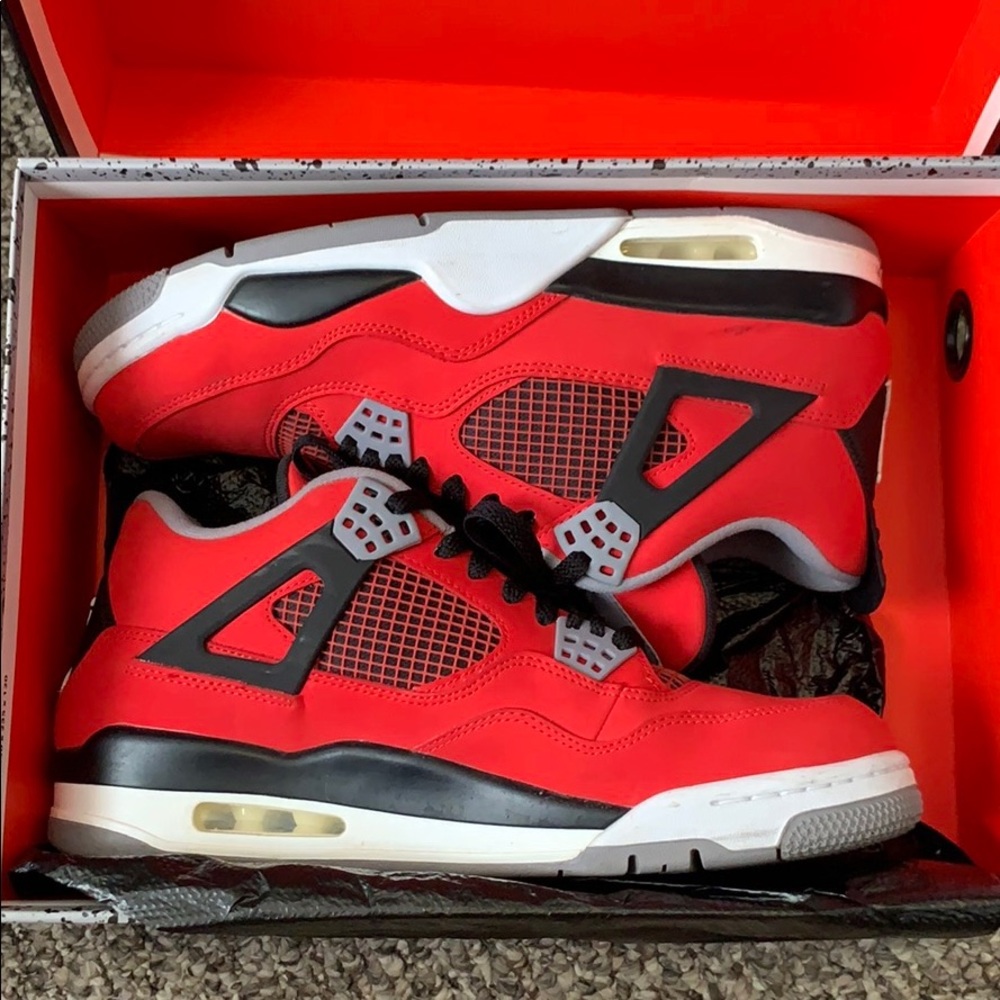 Jordan Retro 4s Red Toro
